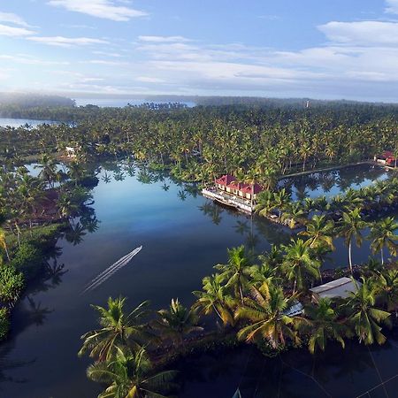 Munroe Island Lake Resort Mundrothuruth Bagian luar foto