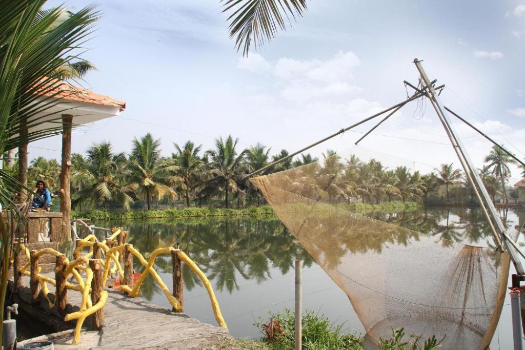 Munroe Island Lake Resort Mundrothuruth Bagian luar foto